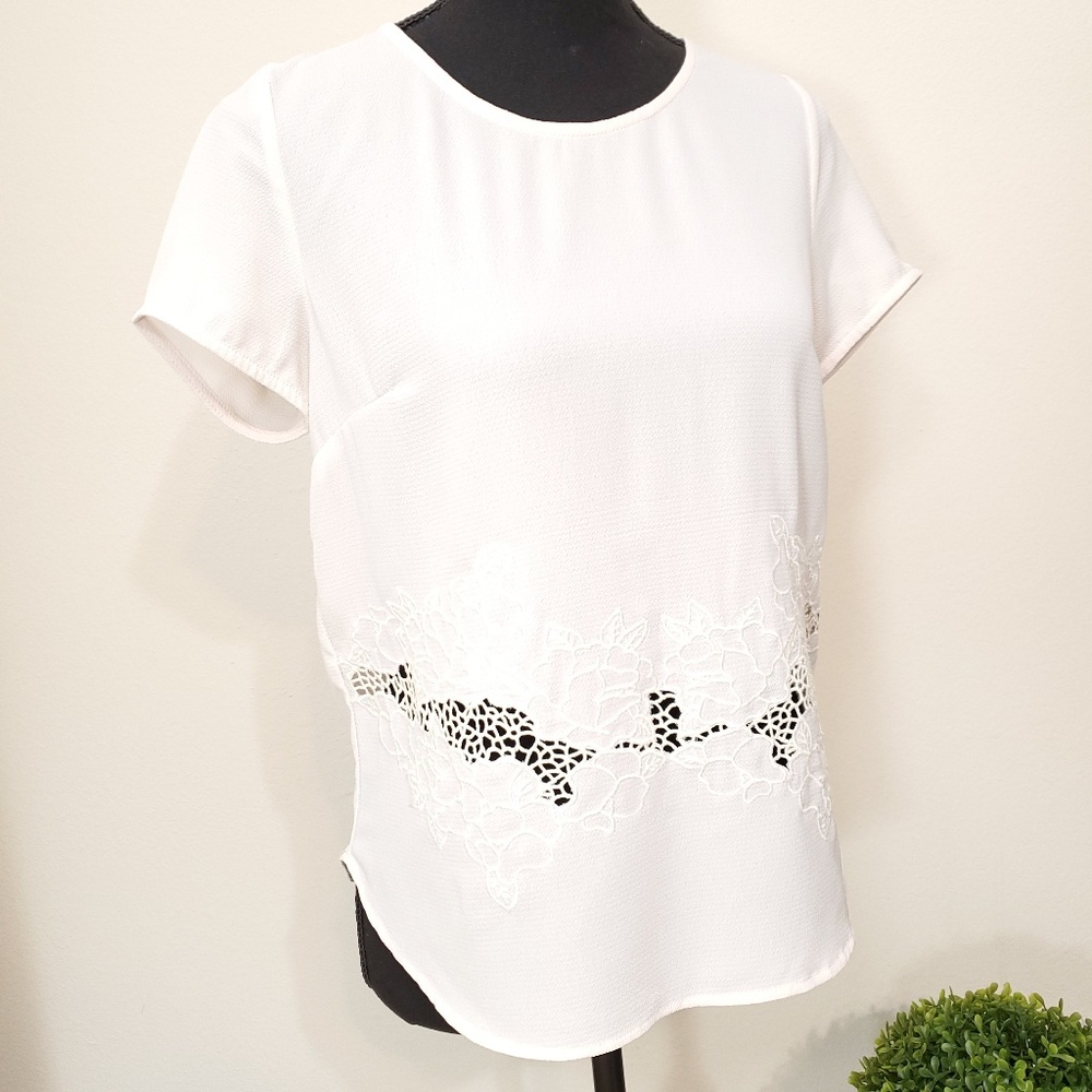 Monteau Embroidered Ivory Shortsleeve Blouse - Picture 1 of 5